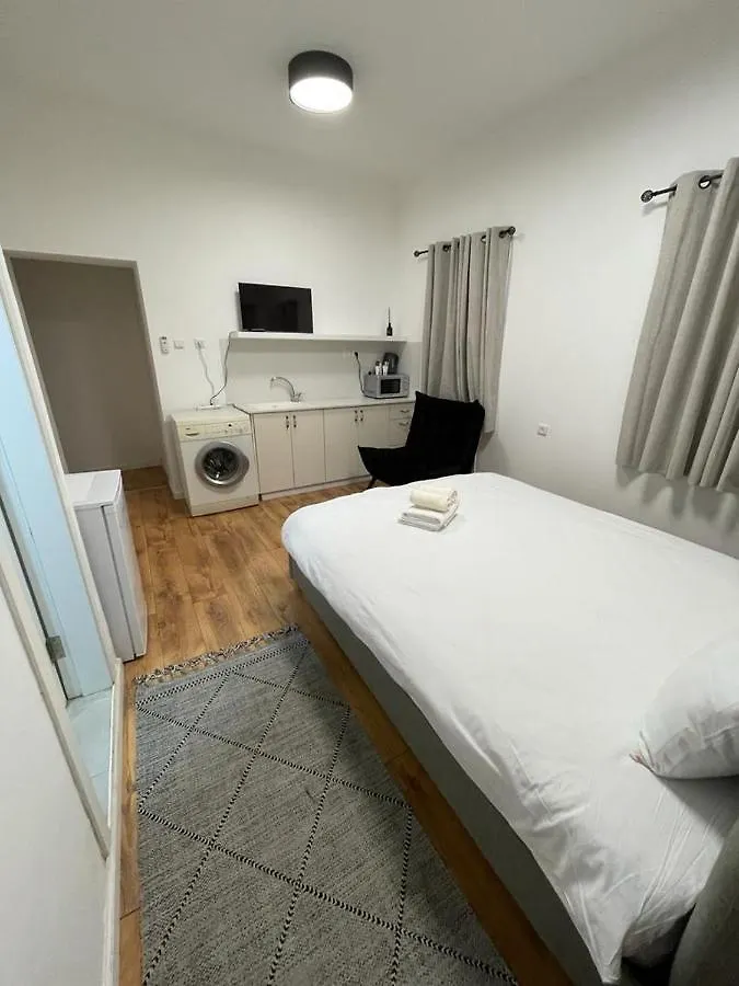 The Lion Hotel 하이파